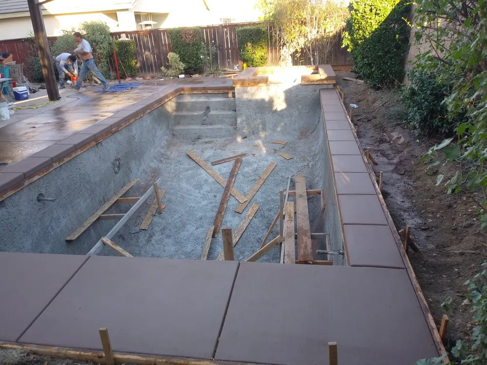 Reliable yard maintenance for residential properties in Lake Elsinore, CA by Escobar's Construction