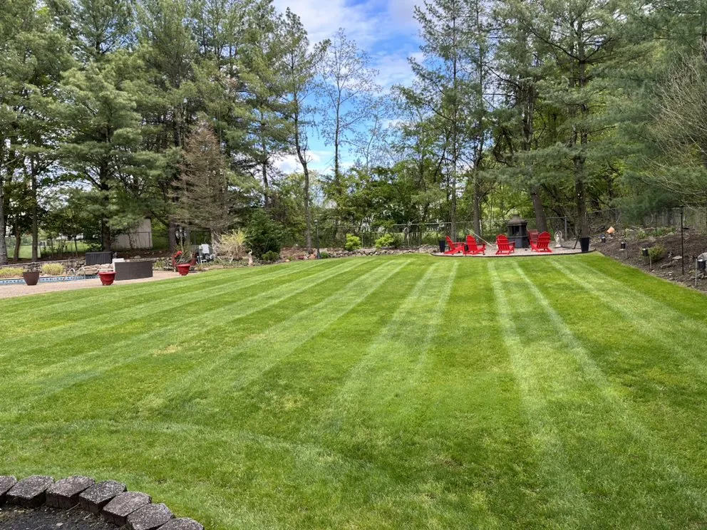 Custom lawn care service for homes across Nanuet, NY - Escobar’s Landscaping & Services
