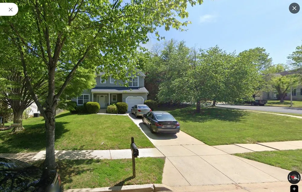 Custom lawn care service for beautiful yards in Woodbridge, VA by Escobar's Lawn Services