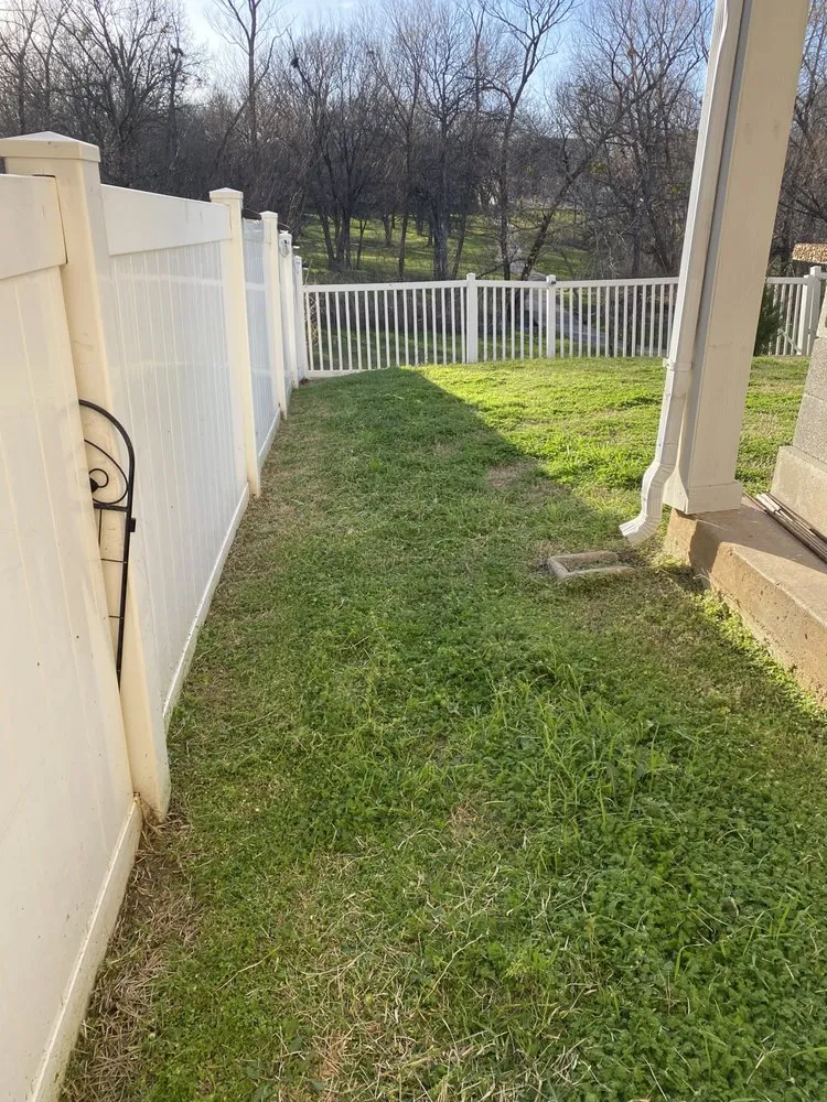 Affordable landscape installation in Little Elm, TX by Escomos Cuts