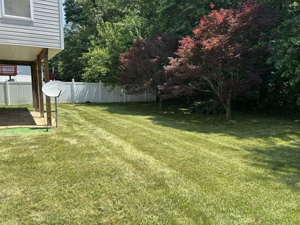 Professional lawn care service with custom design in Martinsburg, WV by ESG Lawncare