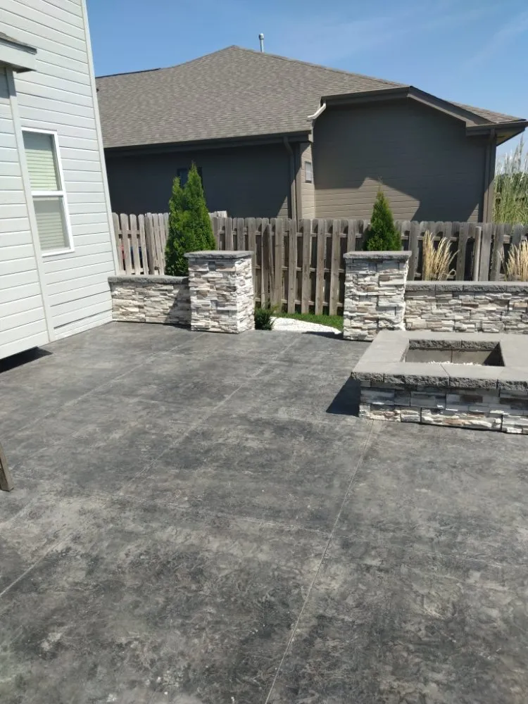 Top-rated yard cleanup service for residential properties across Council Bluffs, IA - Esmis Landscaping & More