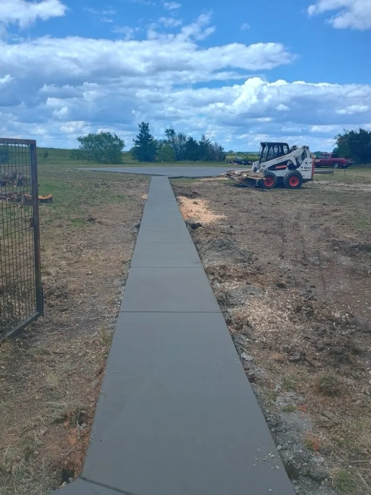 Top-rated landscape installation near you in Manor, TX by Esparza Concrete