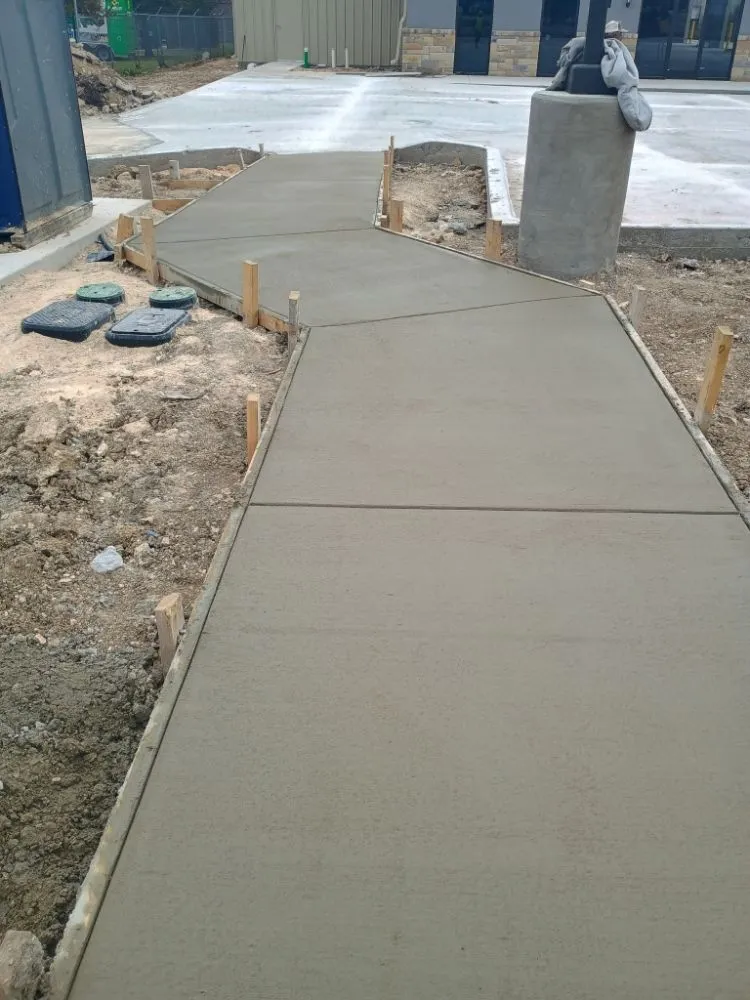 Professional landscaping services for homes across Manor, TX - Esparza Concrete