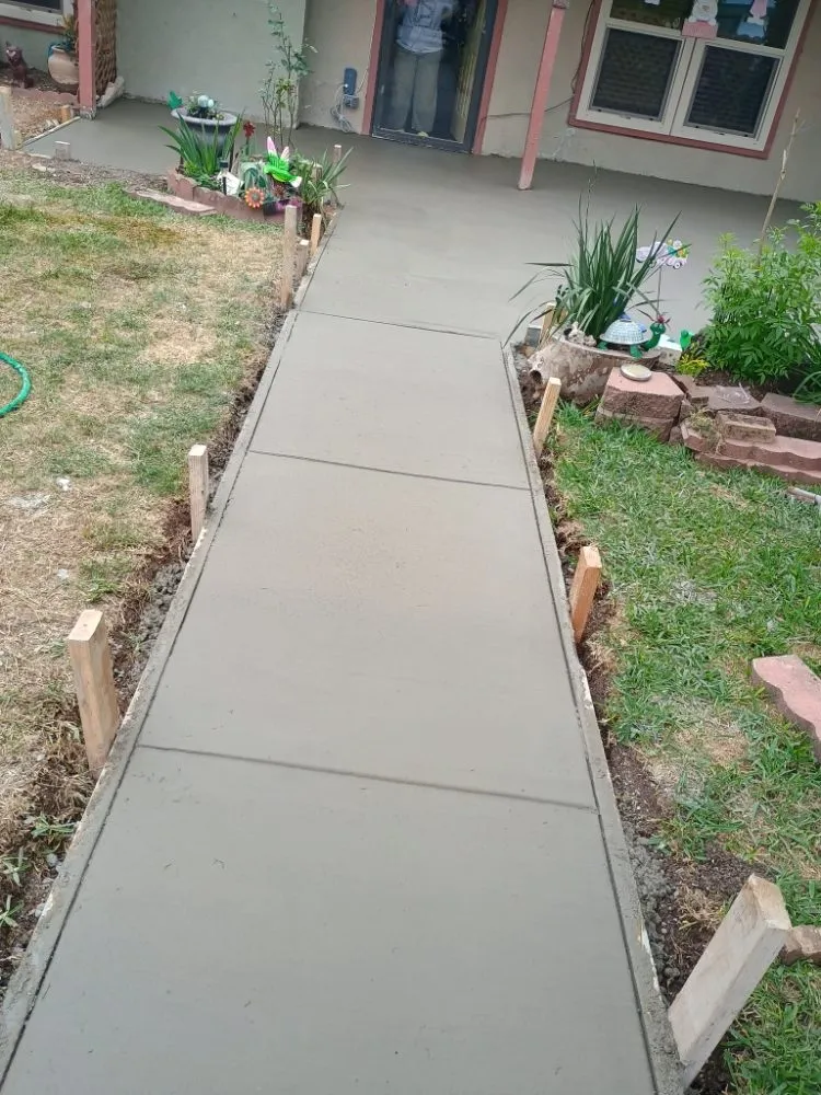 Local landscaping services in Manor, TX by Esparza Concrete
