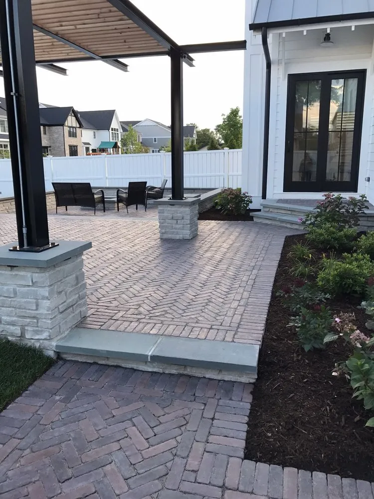 Affordable yard cleanup service in Chicago, IL by Esparza Landscapes