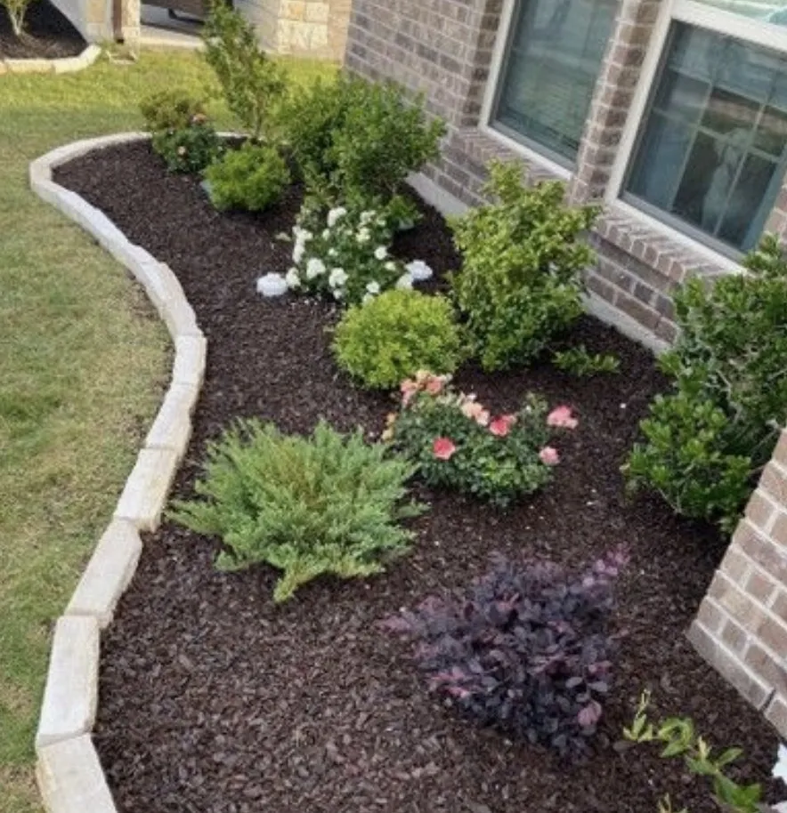 Custom outdoor landscaping experts serving Oxford, PA - Esparza’ Lawn& House Services