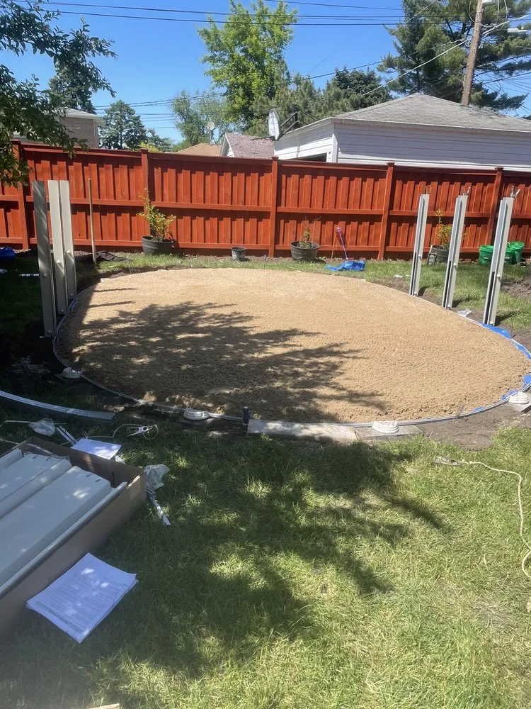 Professional residential landscaping for residential properties in Chicago Ridge, IL by Esparza Pool Installation & Landscaping