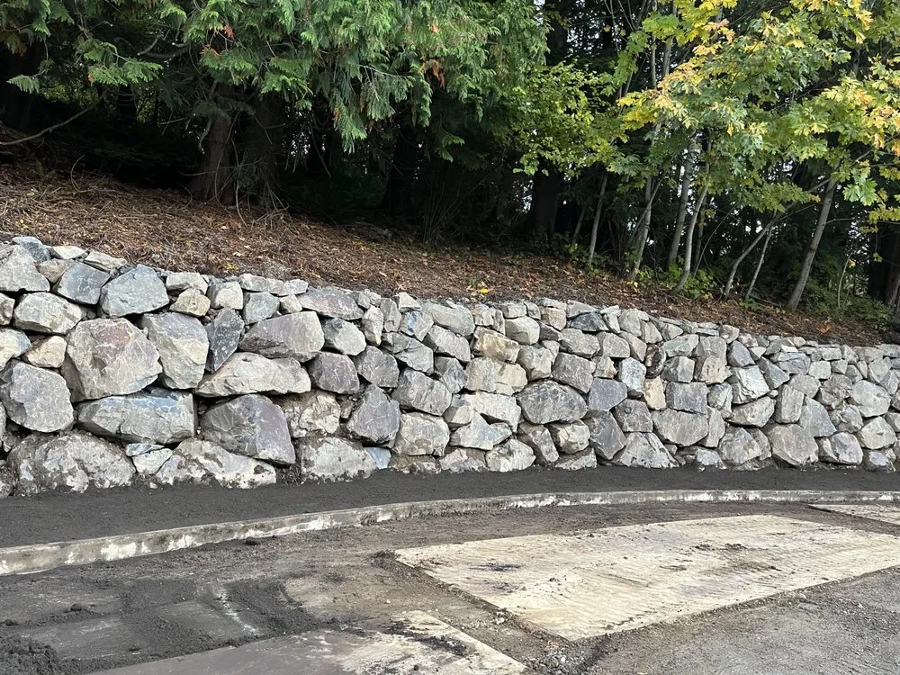 Custom garden landscaping in Tacoma, WA - Espindola Construction