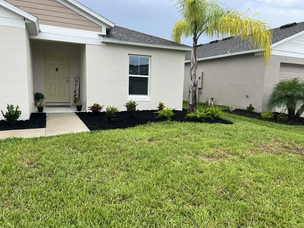 Custom garden landscaping for beautiful yards across Ruskin, FL - Espinosa Landscaping
