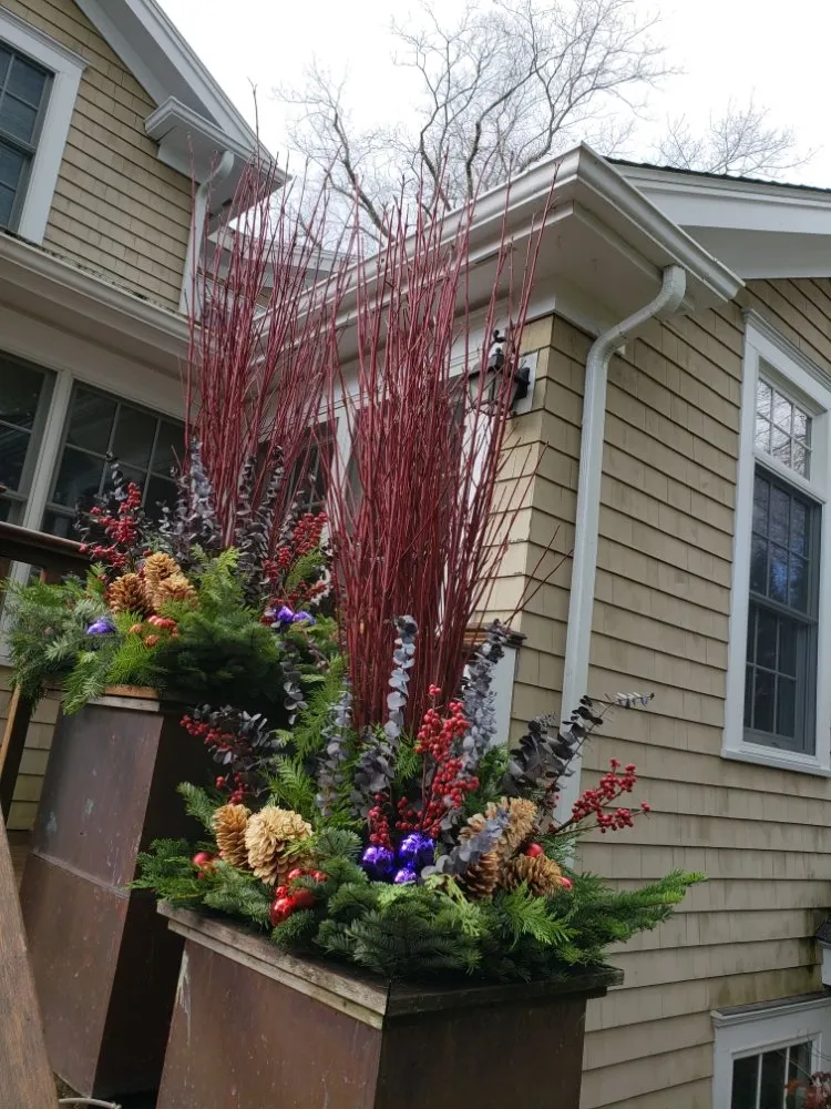 Professional yard maintenance in Clinton, MA - Espinoza Landscaping