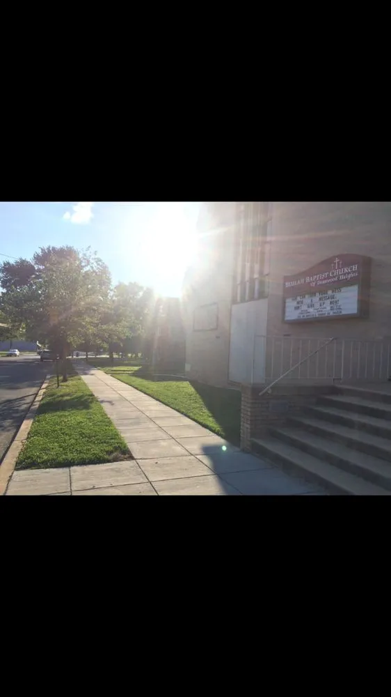 Custom landscaping services with custom design in Hyattsville, MD by Espinoza Landscaping