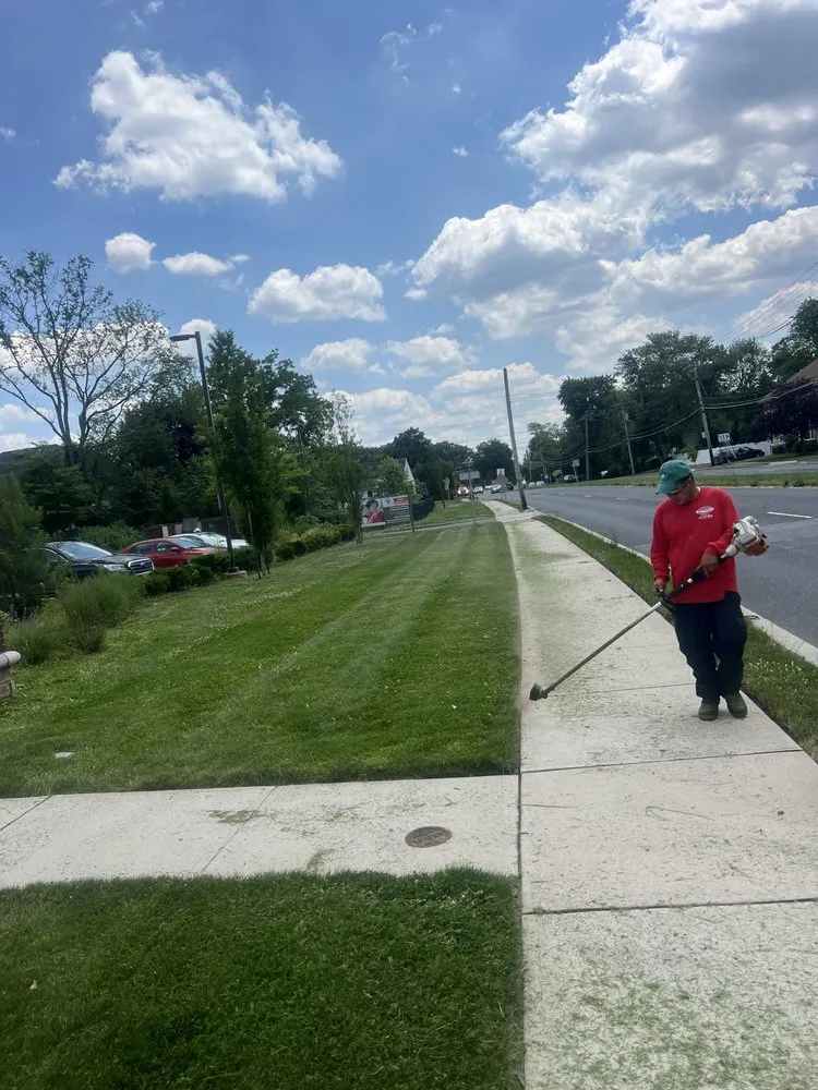 Trusted landscaping services with custom design in New Brunswick, NJ by Espinoza Landscaping Lawn Services