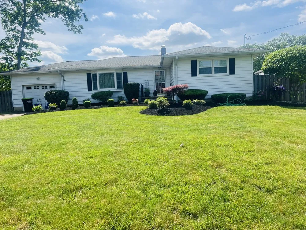 Affordable outdoor landscaping with custom design across New Brunswick, NJ - Espinoza Landscaping Lawn Services