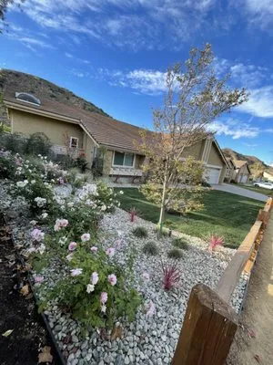 Espinoza Landscaping Logo