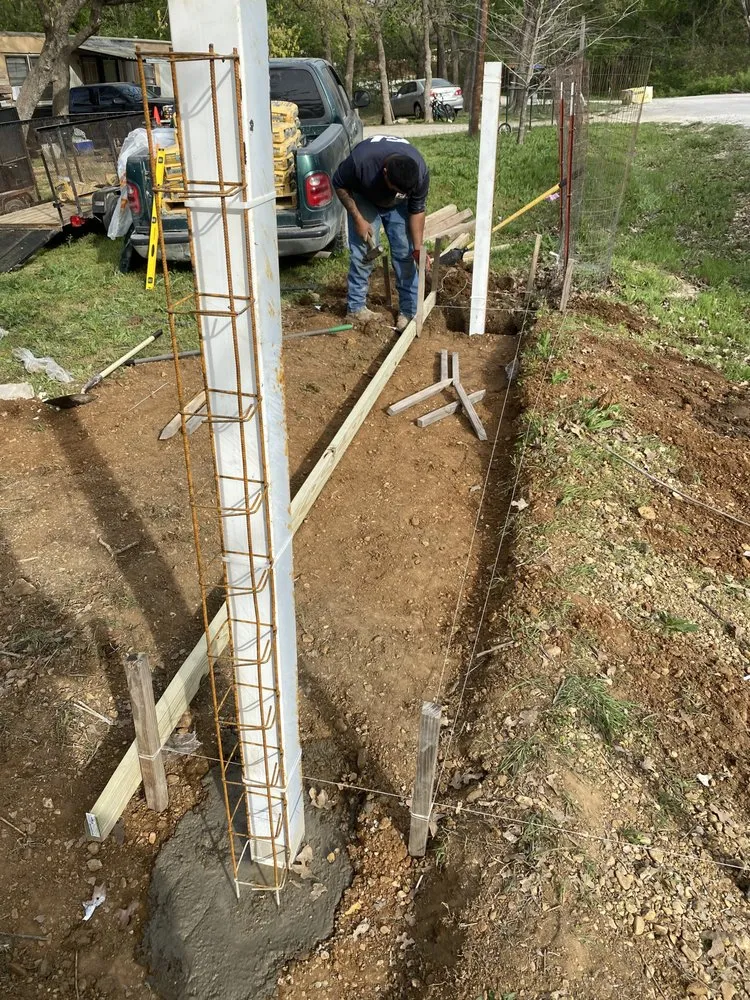 Professional garden landscaping experts serving Valley View, TX - Espinoza Landscaping