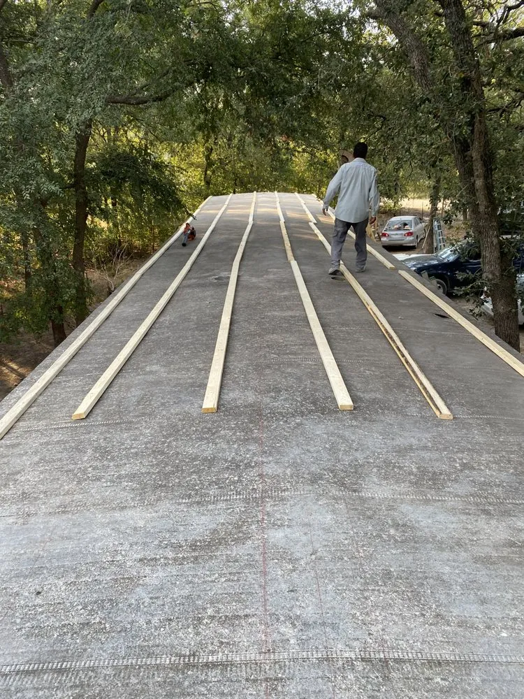 Professional yard cleanup service in Valley View, TX - Espinoza Landscaping