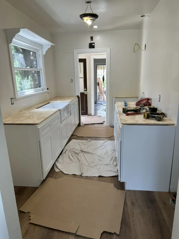 Reliable lawn care service in Knoxville, TN - Espinoza painting & landscaping