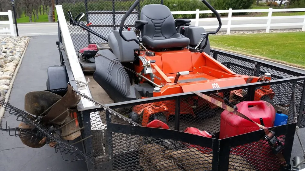 Custom lawn mowing service for homes across Red Bluff, CA - Espinoza's Landscaping Service