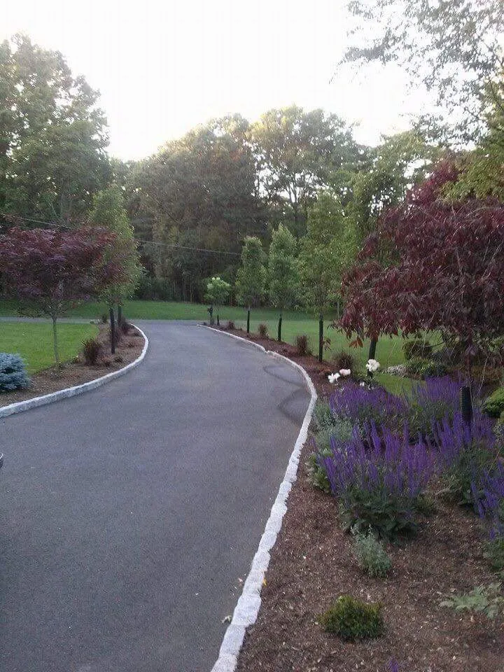 Affordable garden landscaping for homes in North Plainfield, NJ by Espinoza’s Landscaping Services