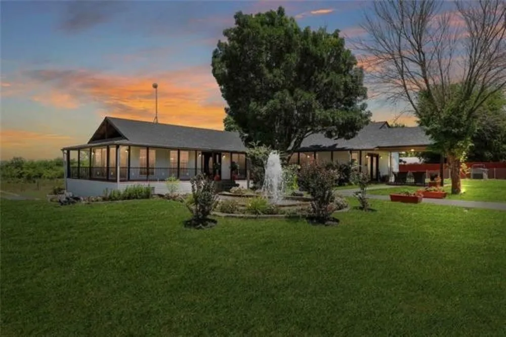 Trusted yard cleanup service for beautiful yards across Irving, TX - Esquivel Landscaping & Lawn Care