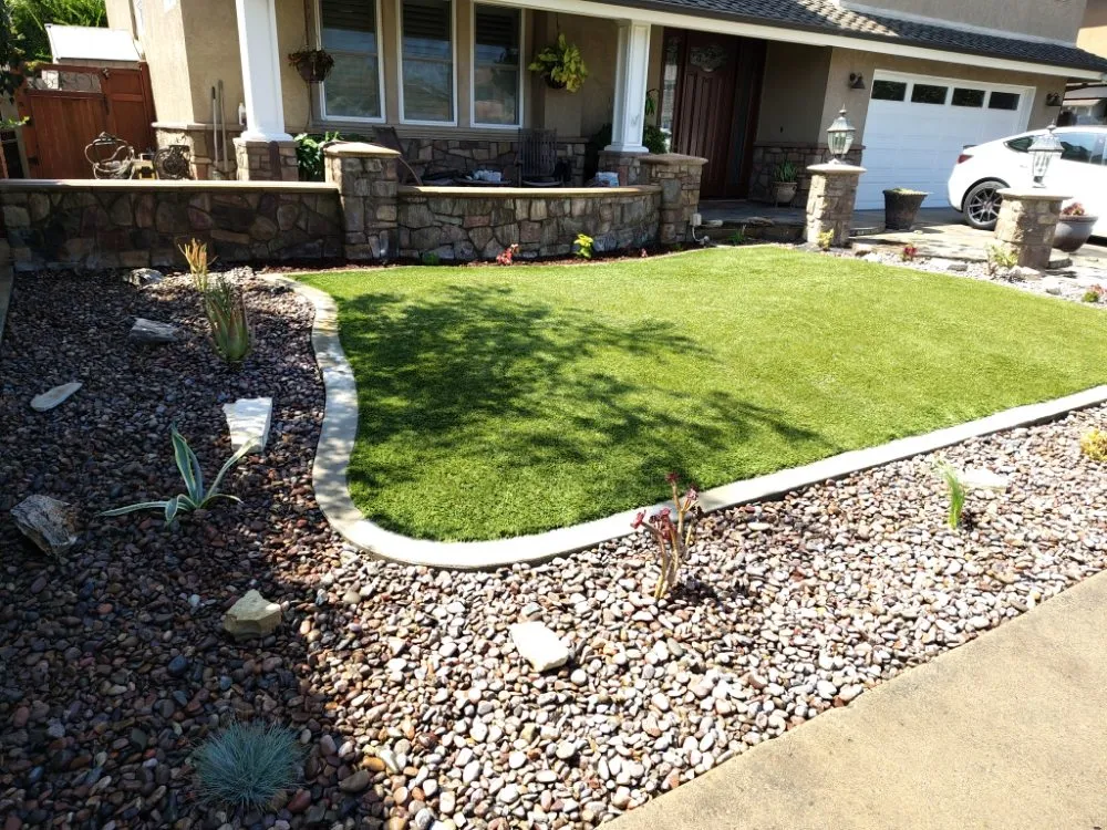Local yard cleanup service in Santa Ana, CA - Esquivel Landscaping Service