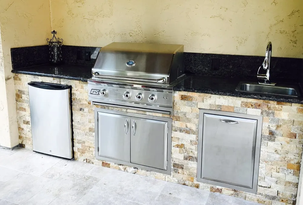 Reliable lawn care service with custom design across Houston, TX - Estate Green Plans