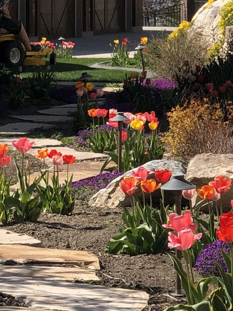 Affordable garden landscaping for beautiful yards in Orem, UT by Estate Landscape