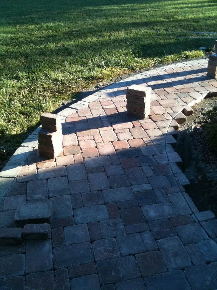 Reliable lawn care service in Bruce Township, MI - Estate Lawn & Landscape