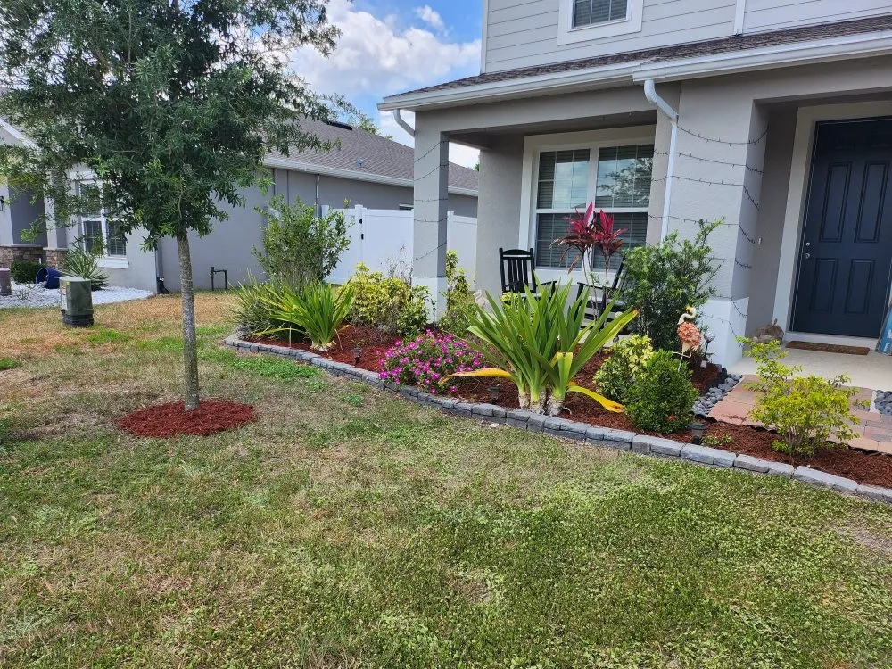 Professional outdoor landscaping in Lakeland, FL - Estate Scape