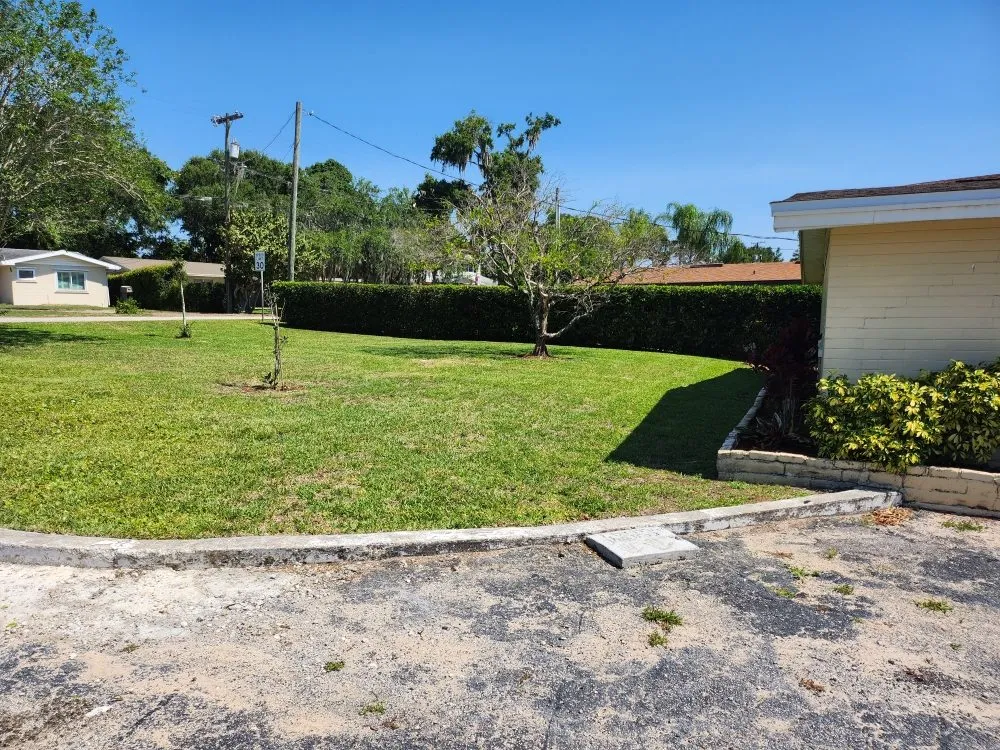 Top-rated outdoor landscaping in Lakeland, FL by Estate Scape