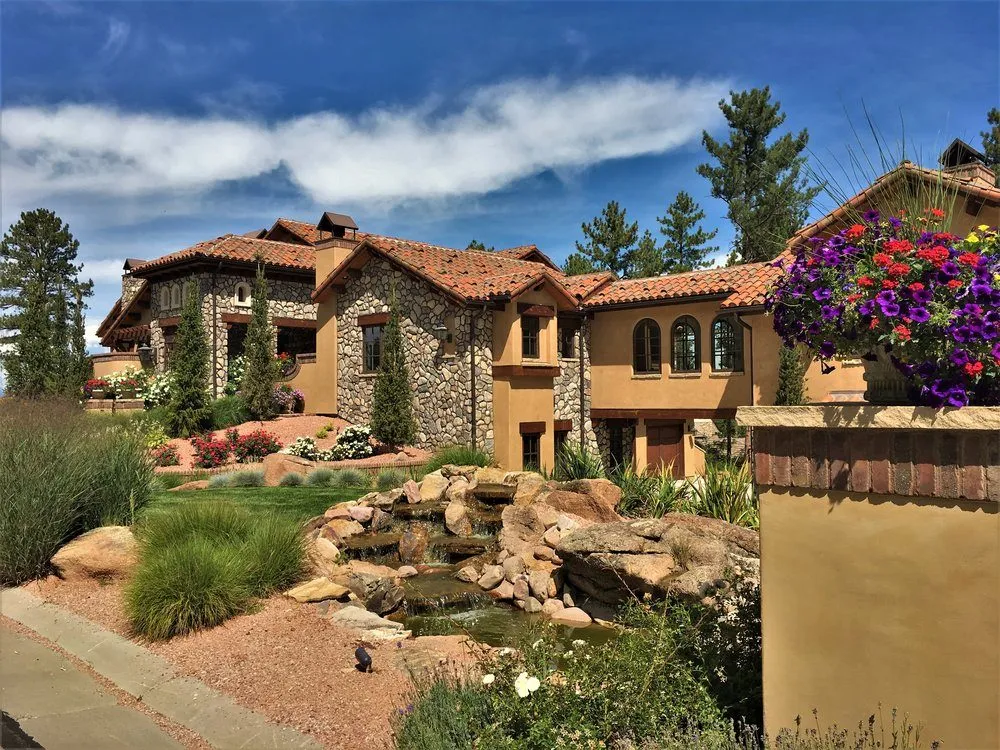 Custom landscaping services in Castle Rock, CO by Estatescape