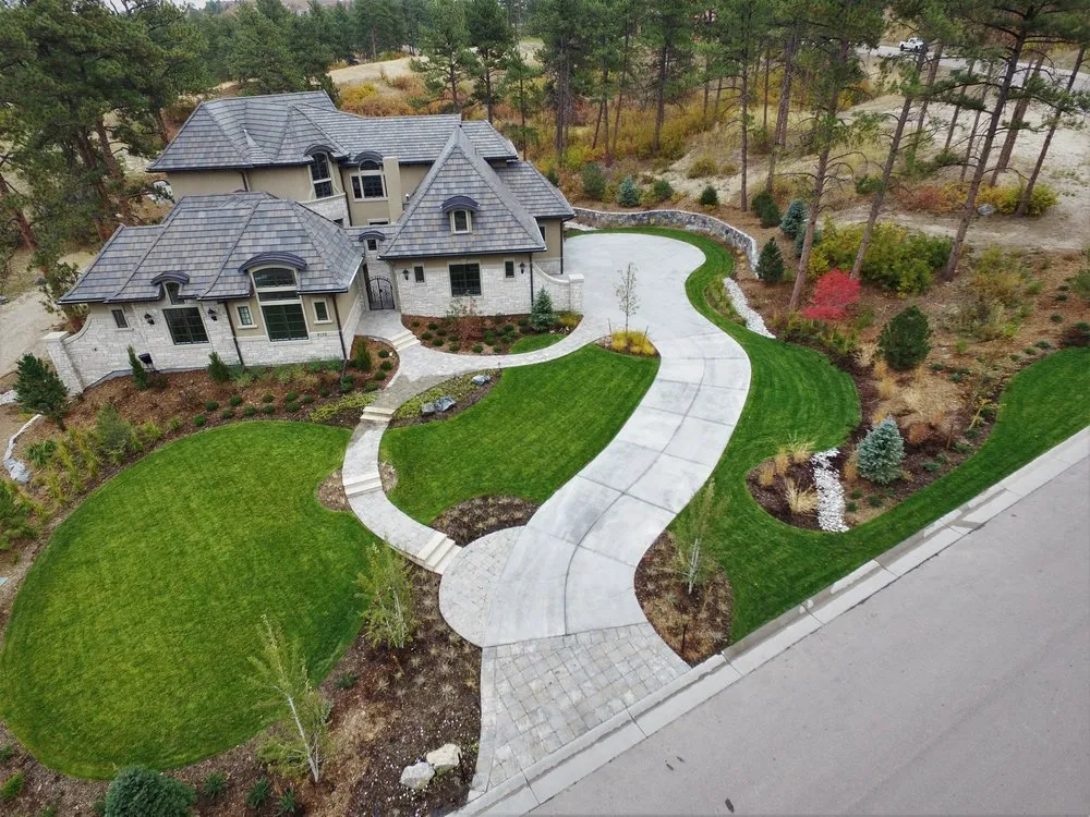 Reliable yard maintenance near you in Castle Rock, CO by Estatescape