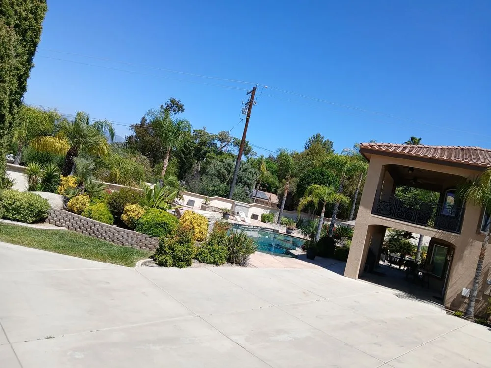 Affordable lawn mowing service for residential properties in Riverside, CA by Esteban Tree Service and Landscaping