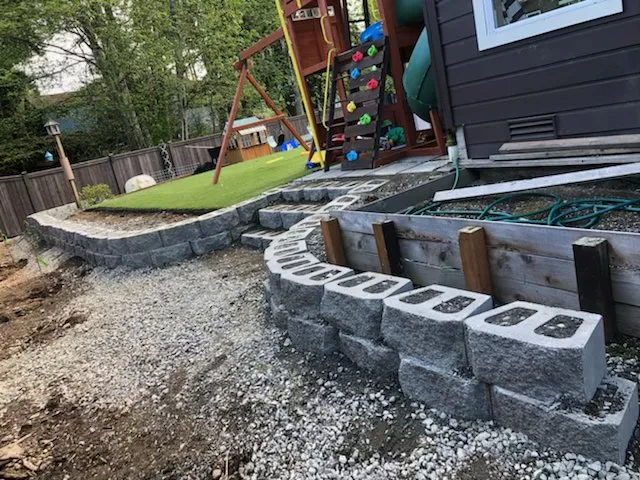 Expert lawn mowing service experts serving Federal way, WA - Esteban’s Landscaping & Construction