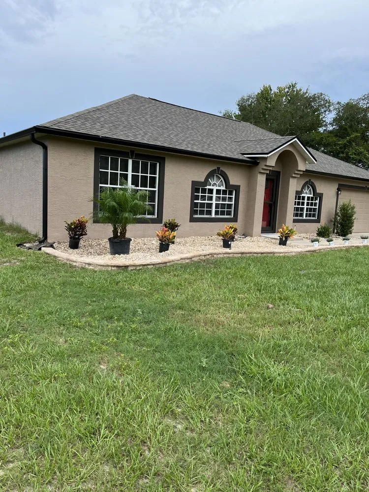 Custom yard maintenance for year-round maintenance in Summerfield, FL by Estilo Landscaping