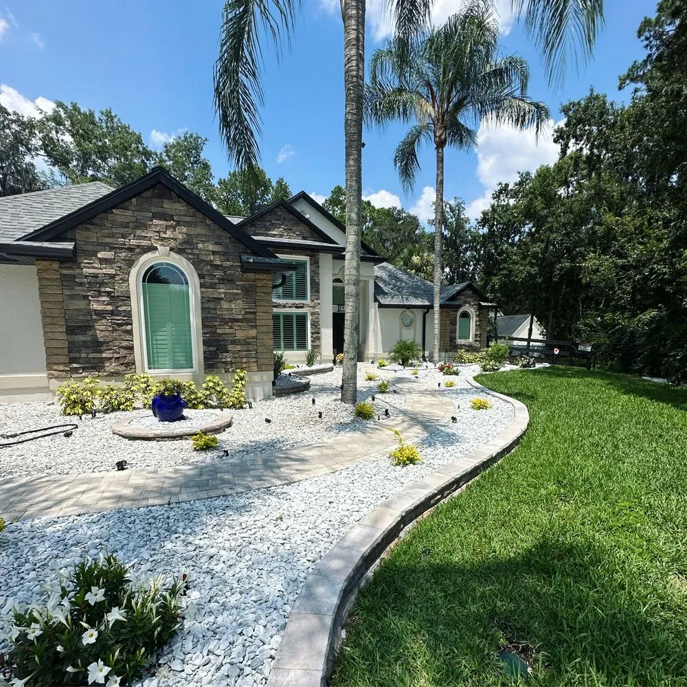 Professional landscape installation for year-round maintenance in Summerfield, FL by Estilo Landscaping