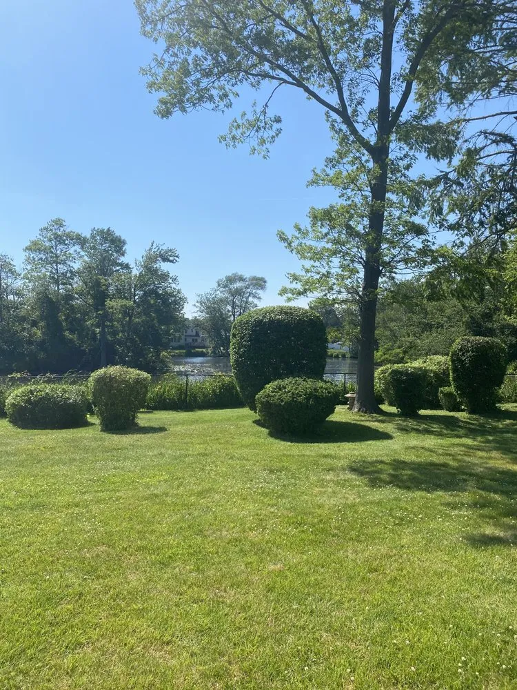 Trusted garden landscaping in Amityville, NY by Estrada & Sons Landscaping