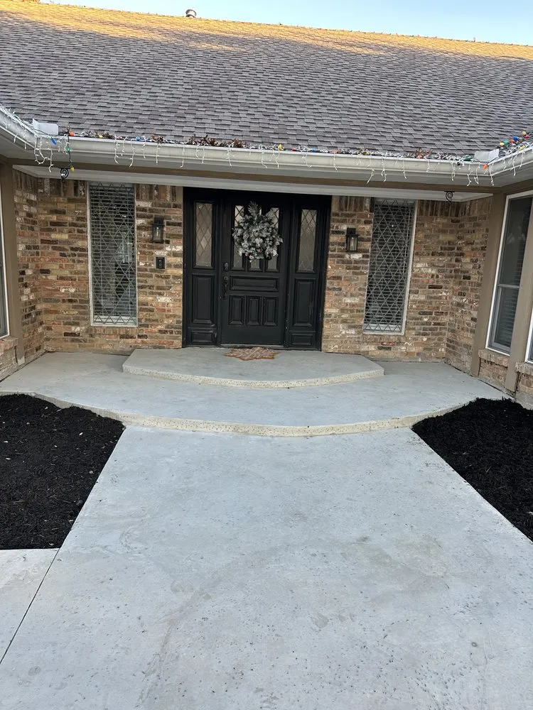 Top-rated landscaping services in Dallas, TX by Estrada Fencing & Outdoor Living