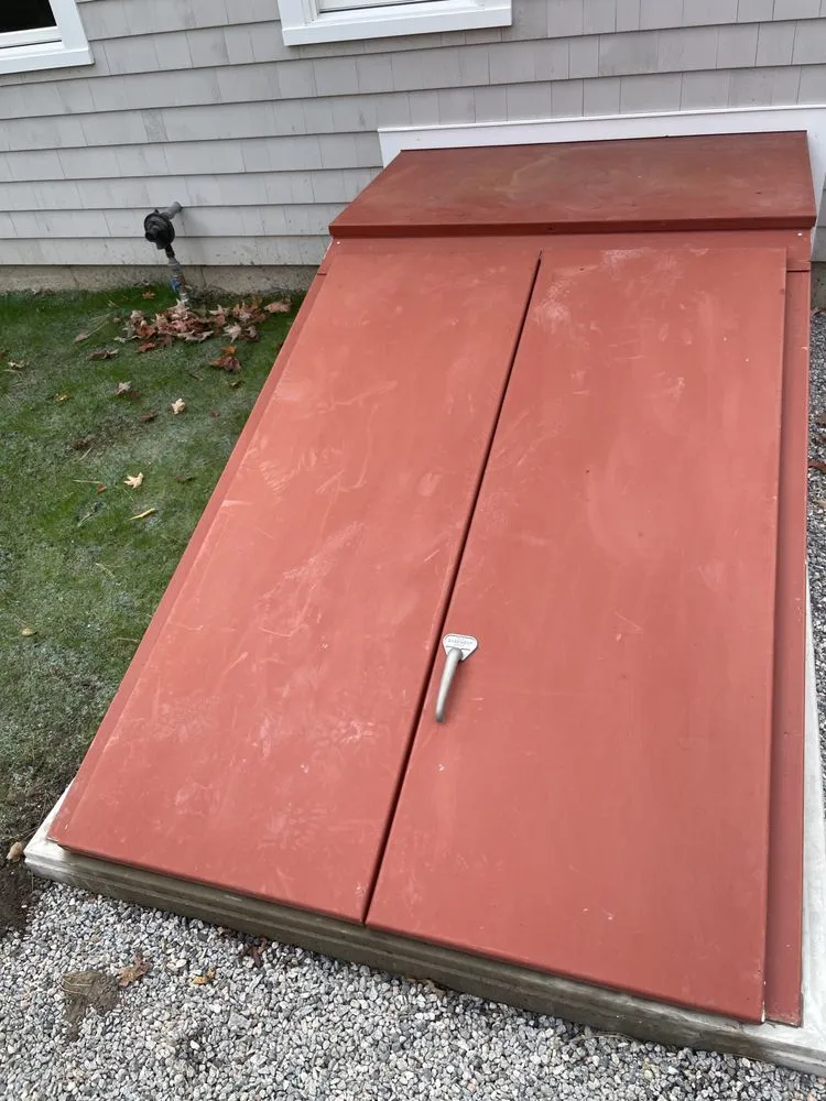 Local landscaping services experts serving Madison, CT - Estrada Handyman