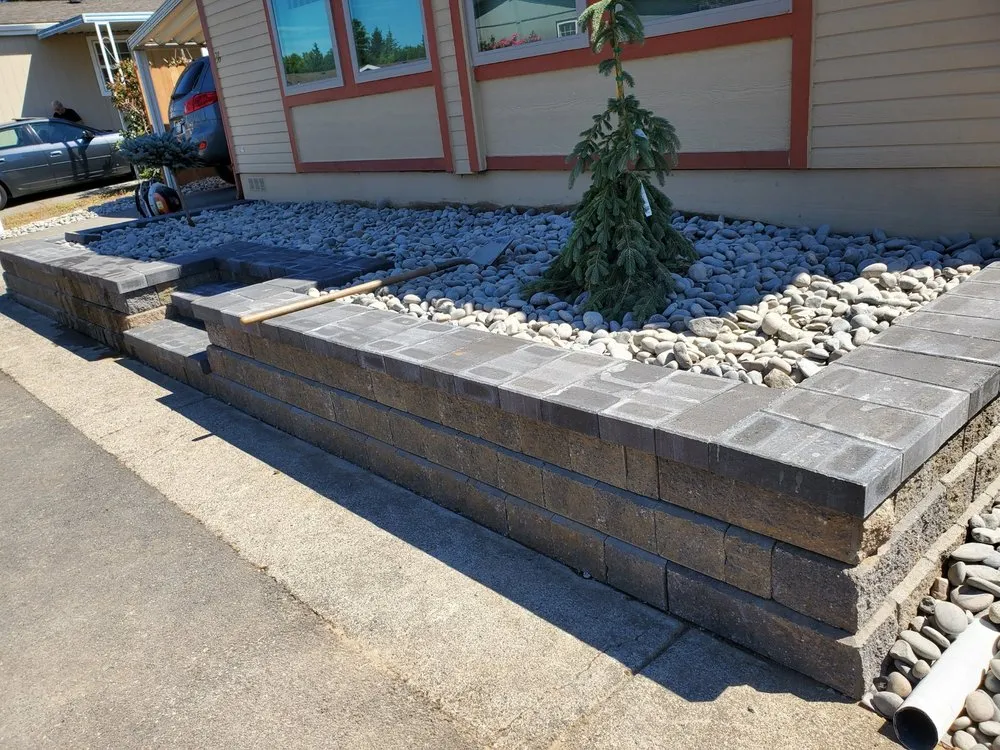 Custom outdoor landscaping experts serving Vancouver, WA - Estrada Landscaping & maintenance