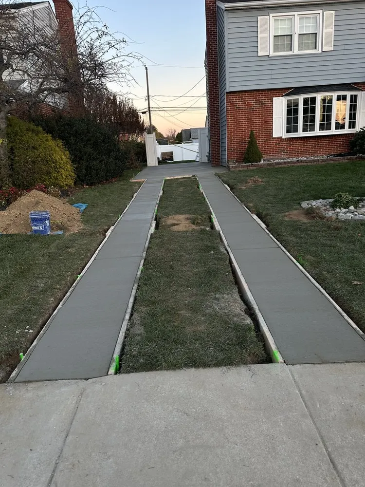 Reliable garden landscaping in New Castle, DE by Estrada Landscaping & Services