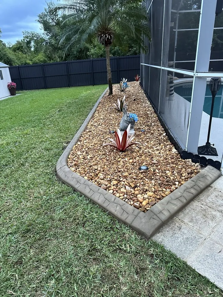 Expert garden landscaping experts serving Port Charlotte, FL - Estrada landscaping and concrete curbing