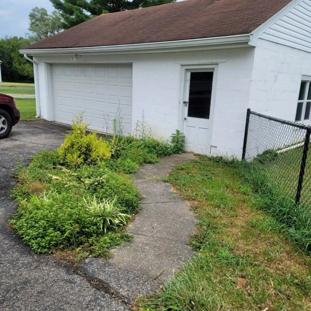 Custom landscaping services in Shelbyville, KY by Estrada Landscaping