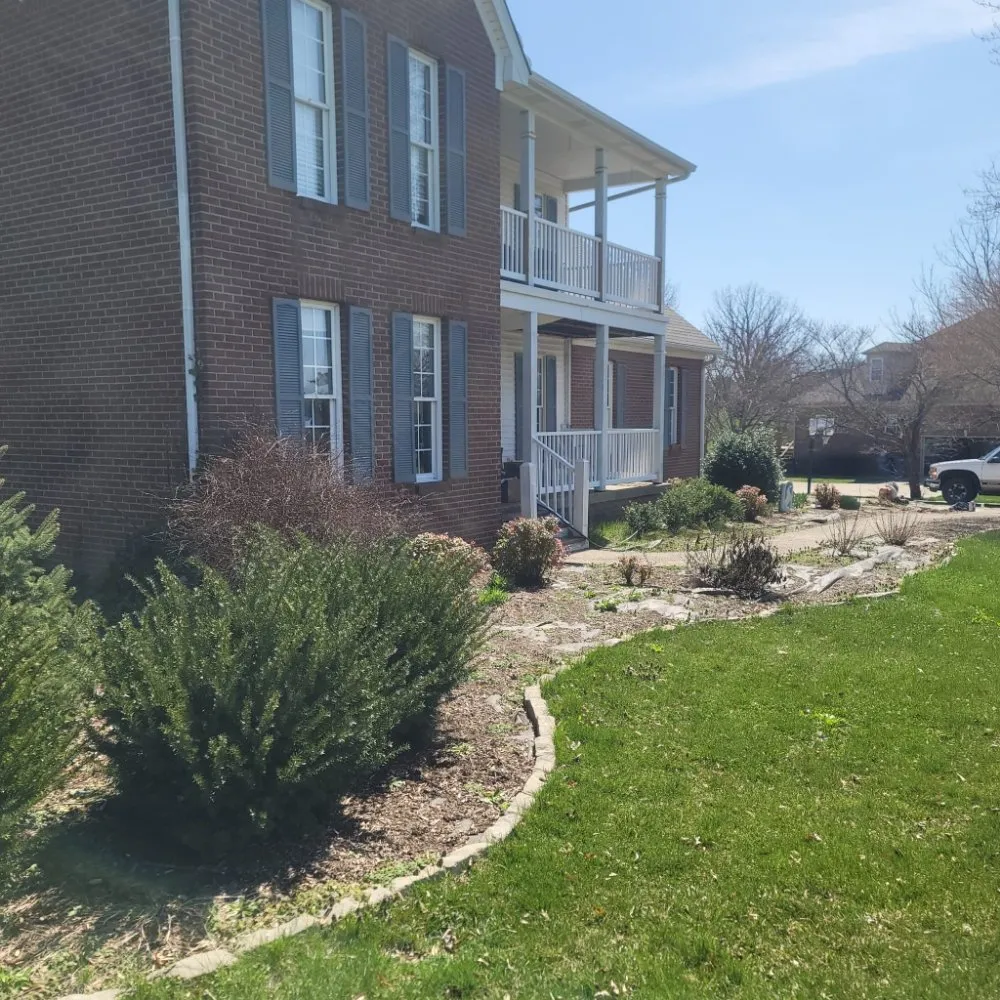 Affordable yard cleanup service in Shelbyville, KY by Estrada Landscaping