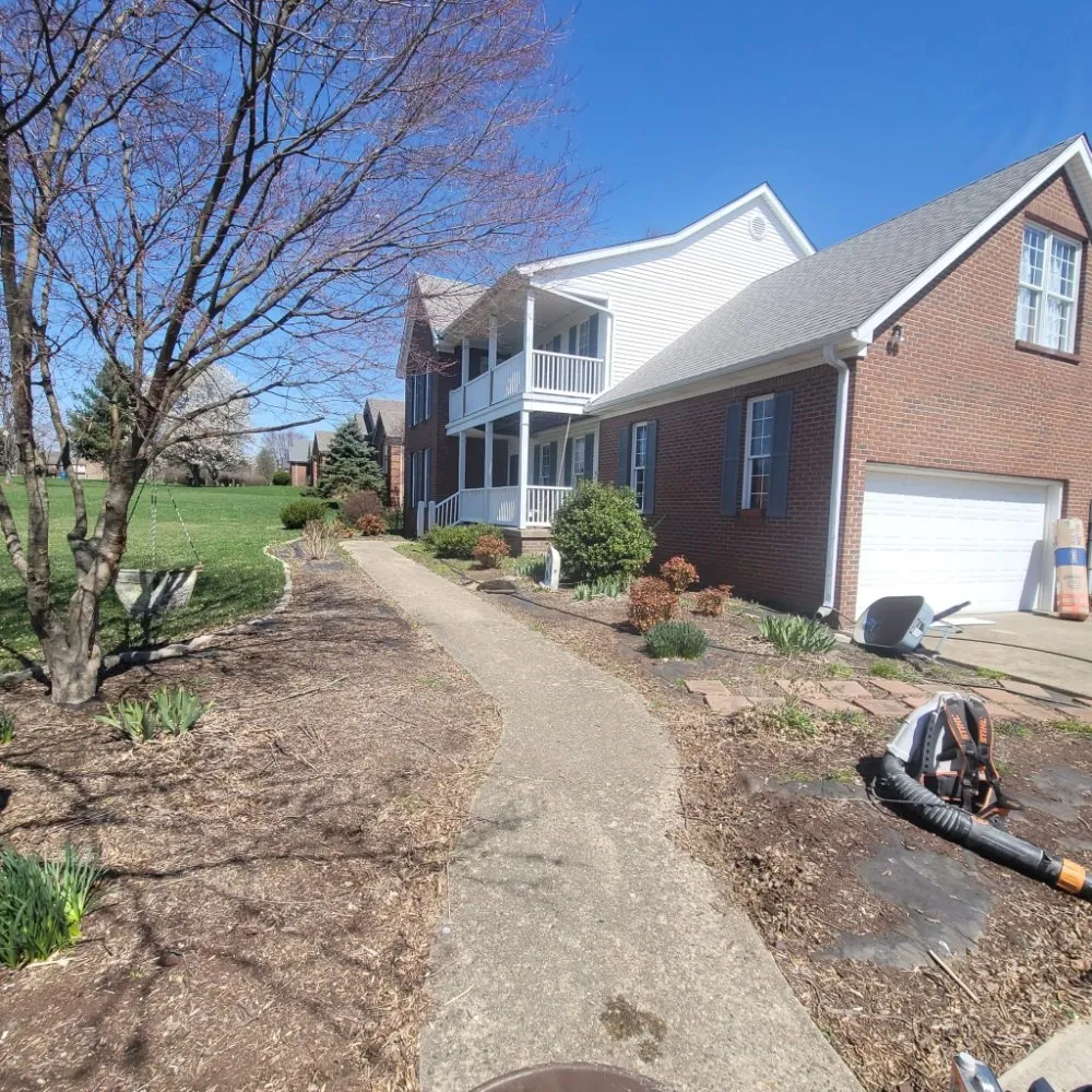 Top-rated lawn care service for year-round maintenance across Shelbyville, KY - Estrada Landscaping