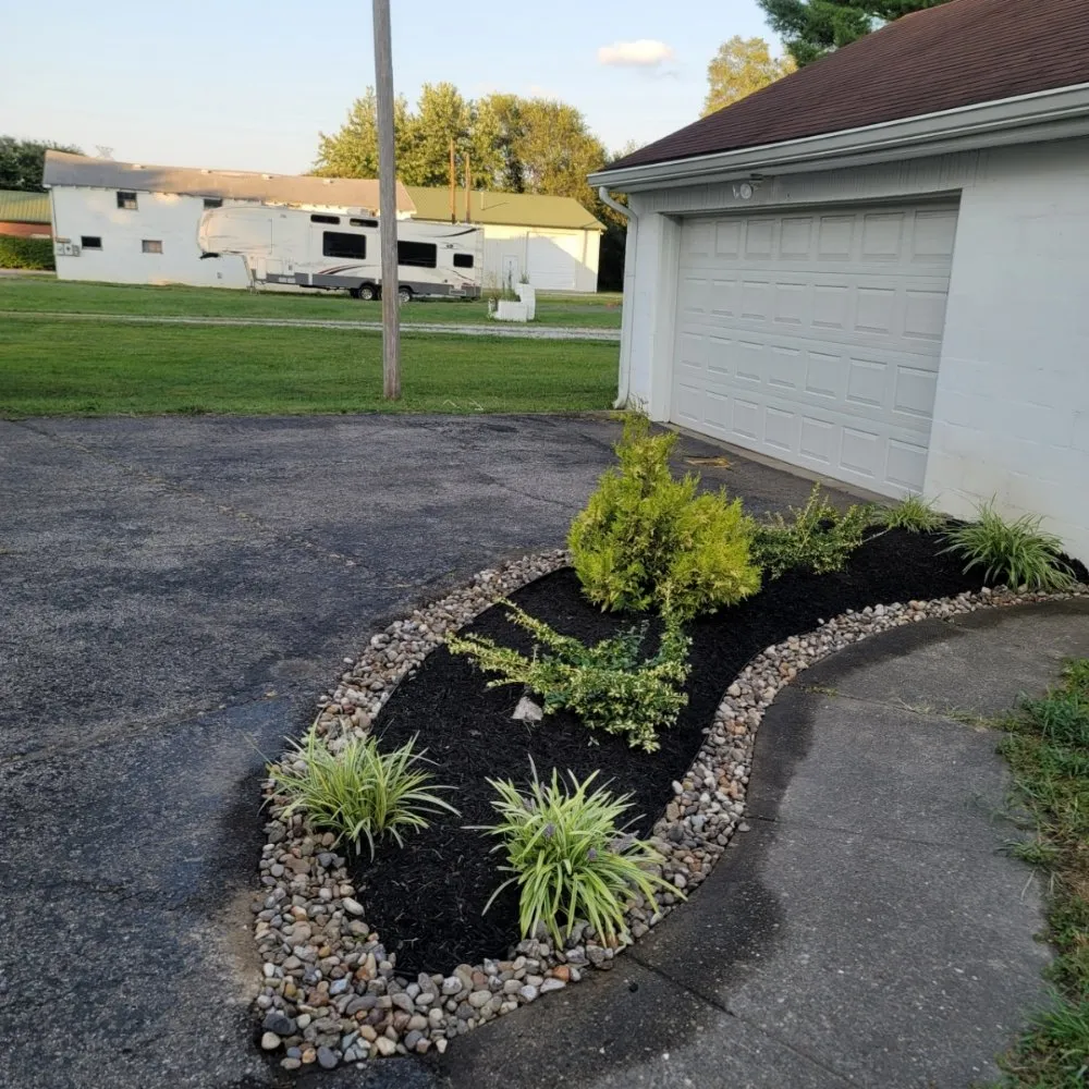 Local garden landscaping for year-round maintenance in Shelbyville, KY by Estrada Landscaping