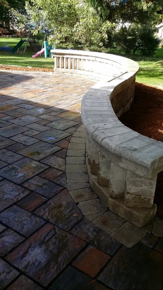 Reliable landscape design in Lansing, MI - Estrada Services