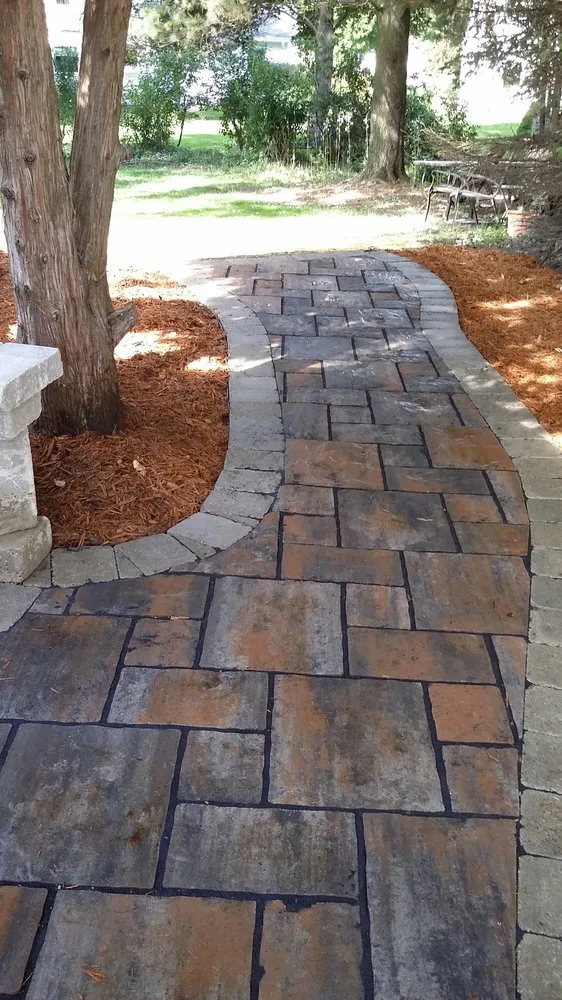 Local landscape installation experts serving Lansing, MI - Estrada Services