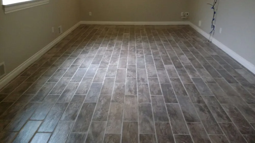 Professional lawn care service experts serving Lansing, MI - Estrada Services